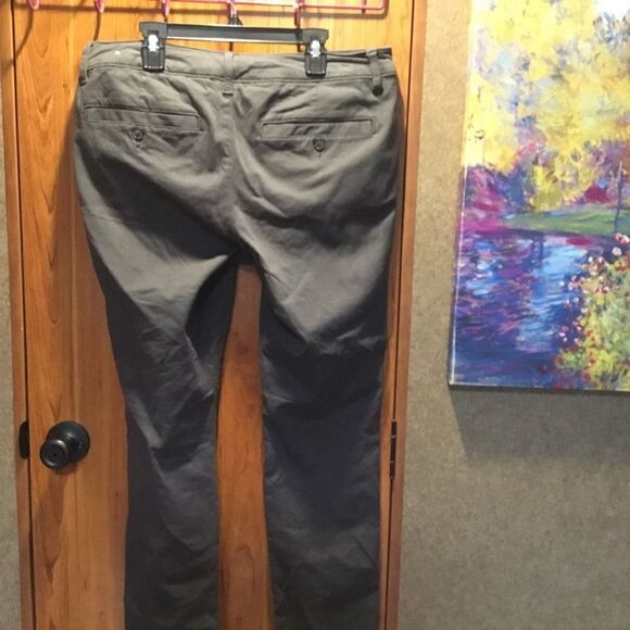 NWOT. American Eagle Brand Dark Olive Women’s Size 12S Slacks - Picture 8 of 10